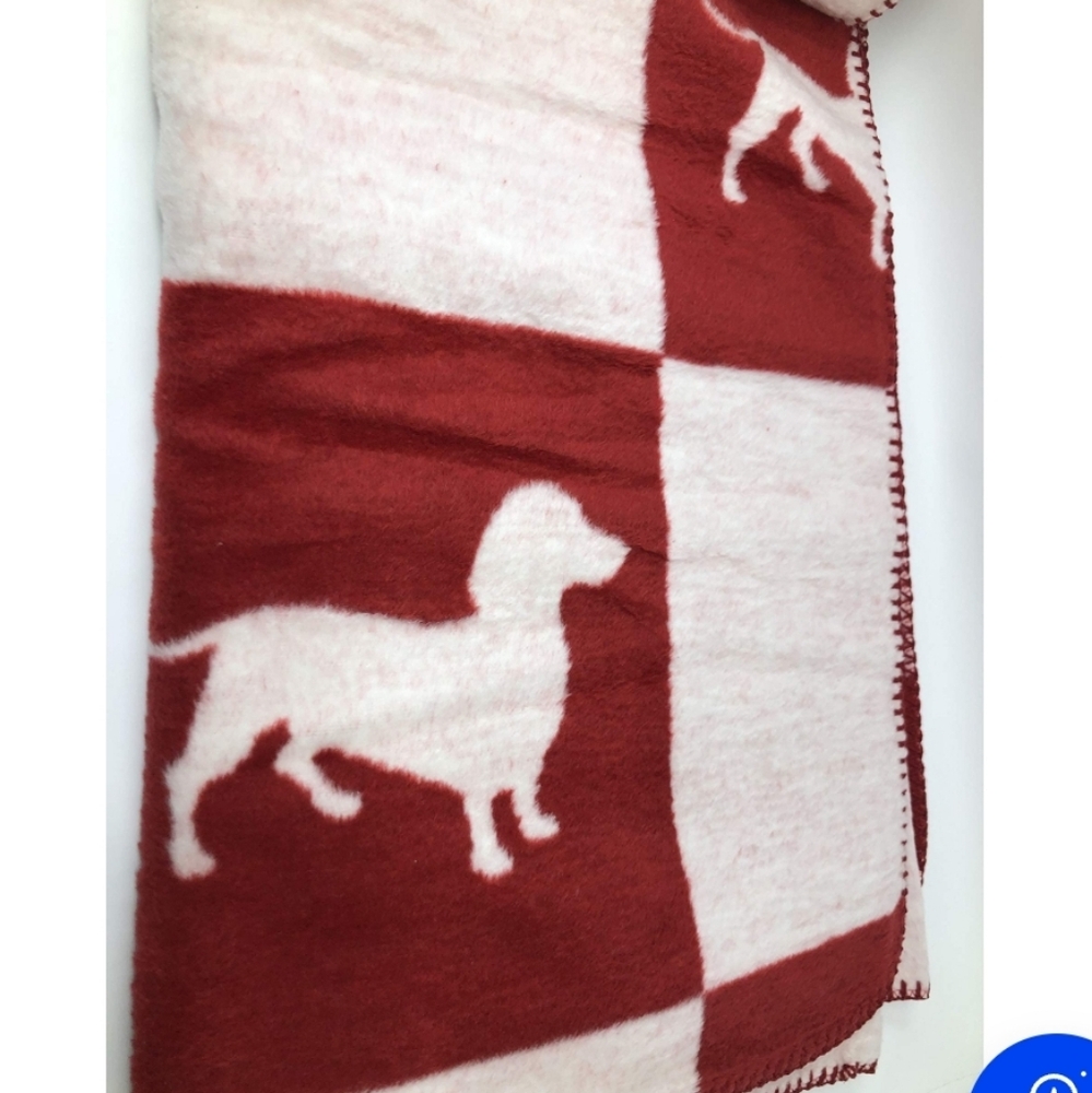 Inup Home Cozy Reversible Dachsund Blanket 50x67